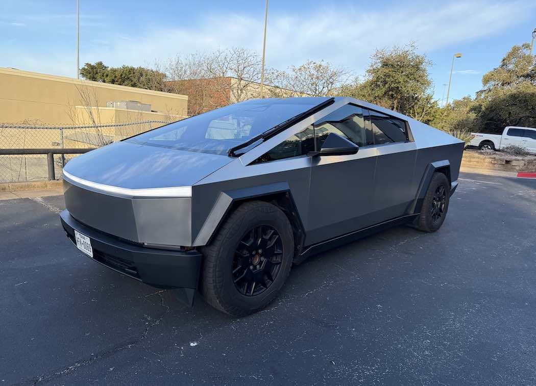 「turo」で手配されTOCJのツアーで活躍したサイバートラック