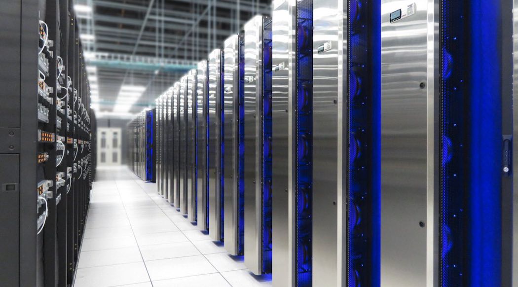 テスラのAIスーパーコンピュータ「Dojo」(写真:テスラ)