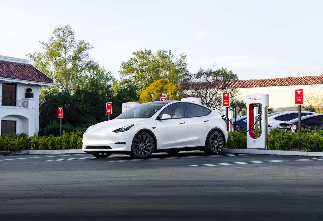 テスラ・スーパーチャージャーでは、非充電訪問率がわずか4％（写真提供元：Tesla, Inc. ）