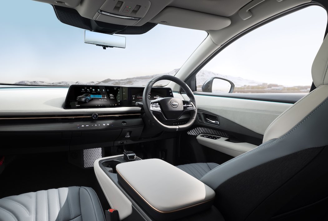 充電上限値設定やタイマー充電設定も大型のディスプレイで簡単に操作できるように