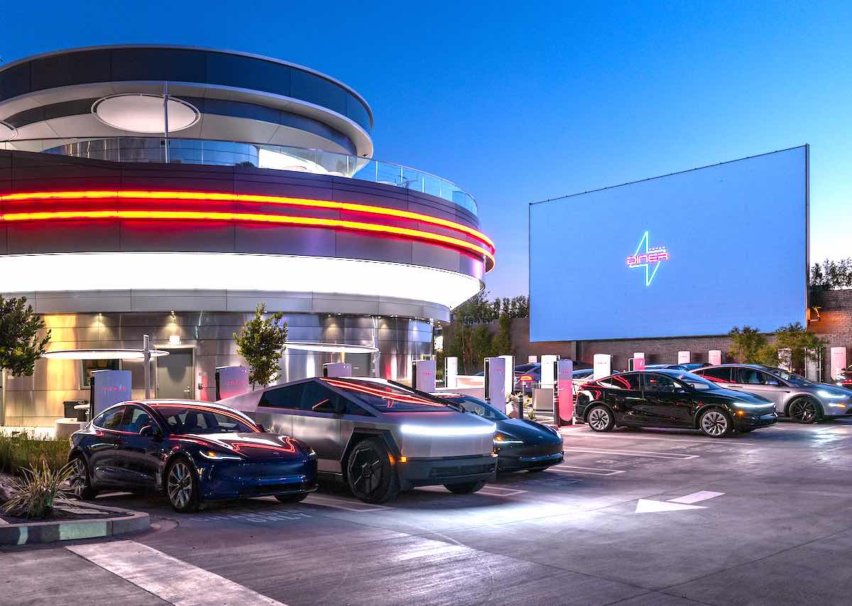 遂にオープンした話題の「テスラダイナー」（写真提供元：Tesla, Inc. ）