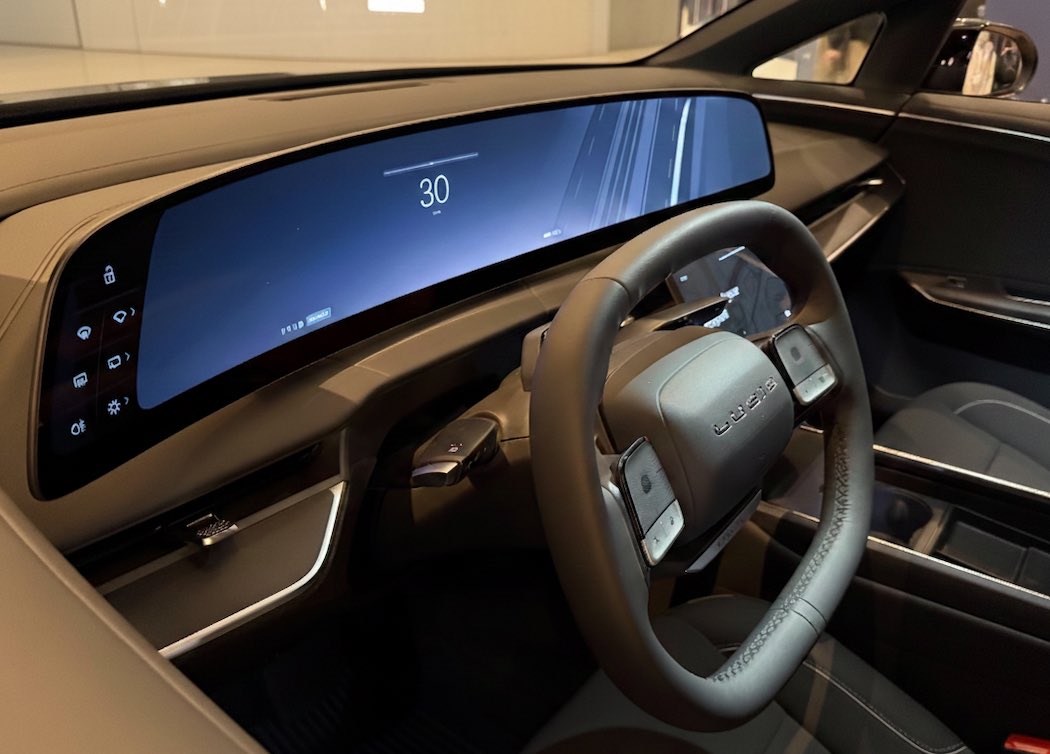 展示車両のインテリア