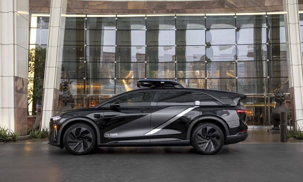 ルーシッド・グループ、ニューロ、ウーバー・テクノロジーズの3社によるロボタクシー