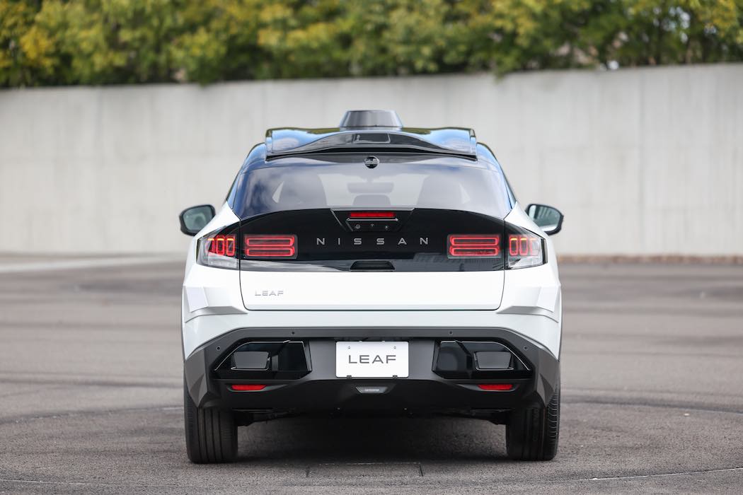 自動運転にはウェイブのAIドライバーシステムを採用