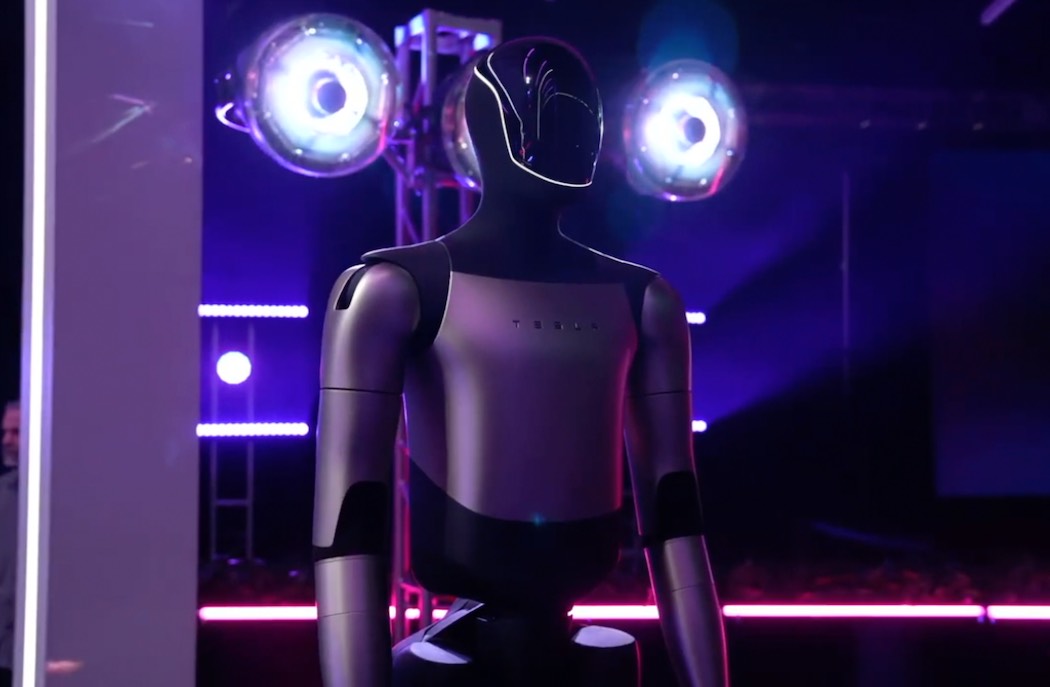 フィジカルAIのオプティマスは人間の肉体労働を大体する（クレジット：テスラ）