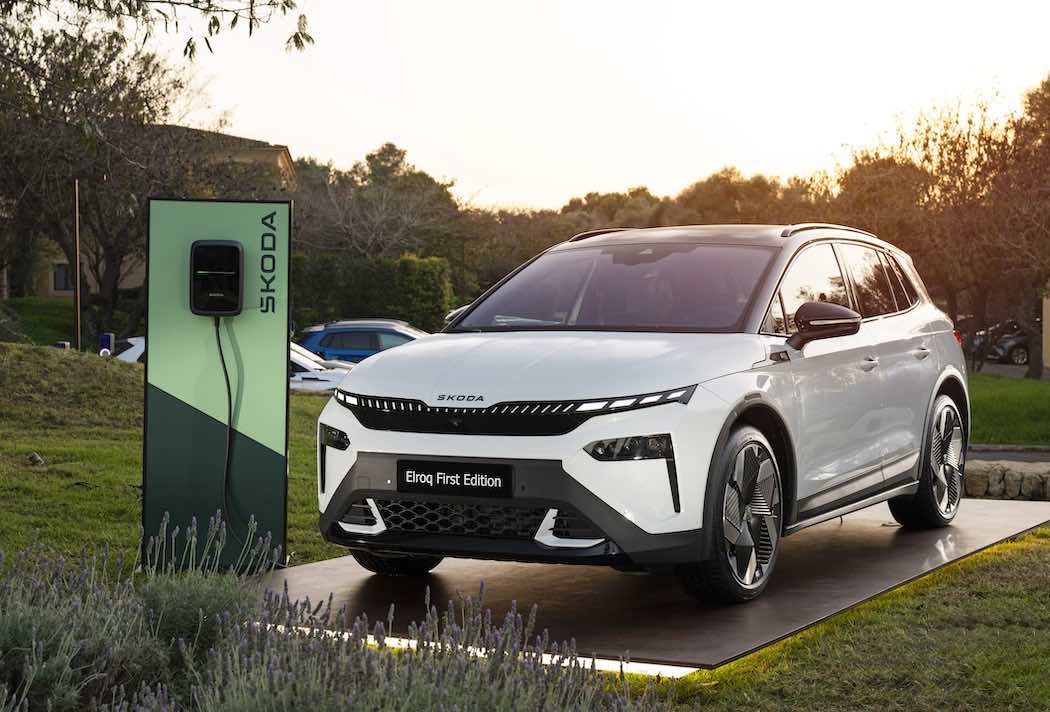 2位にランクインしたのはシュコダの電動コンパクトSUV「エルロック」。シュコダはVW傘下のチェコの自動車メーカー