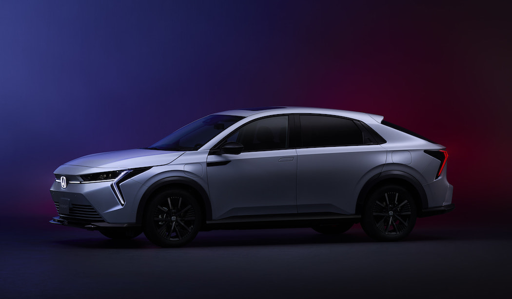 ボディカラーは新色の「アクアトパーズメタリック2」を含む全5色