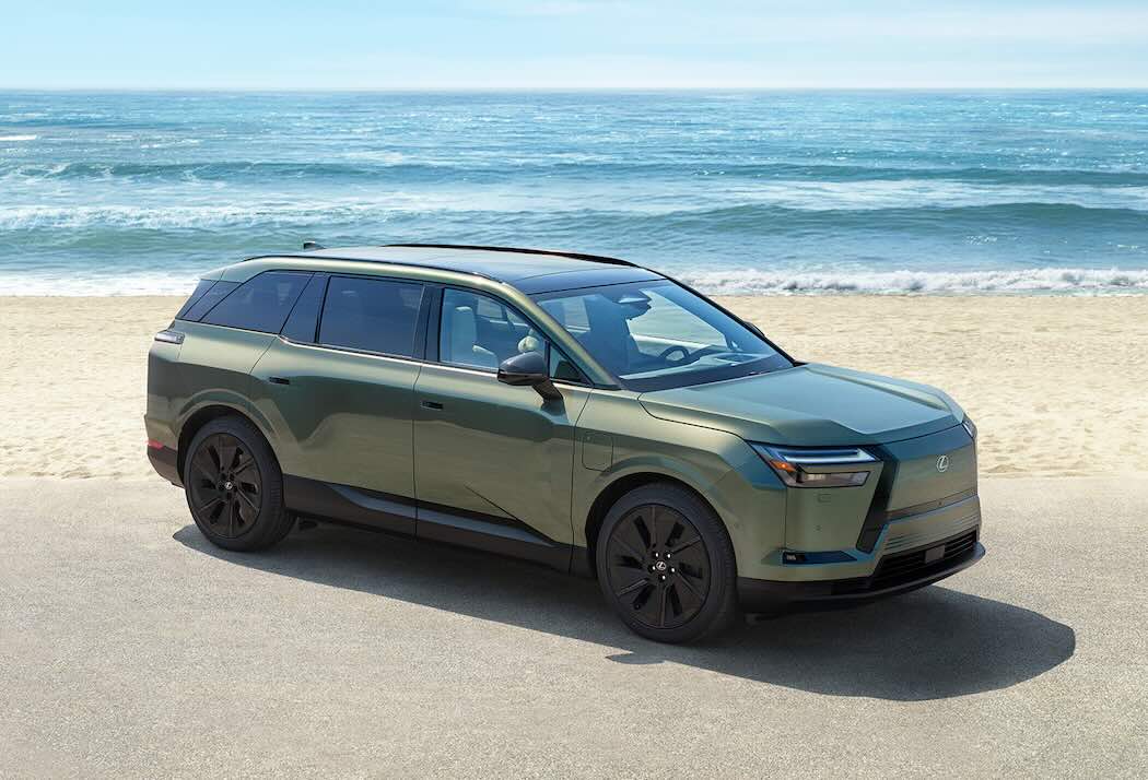 レクサスのBEV専用3列シートSUV「TZ」