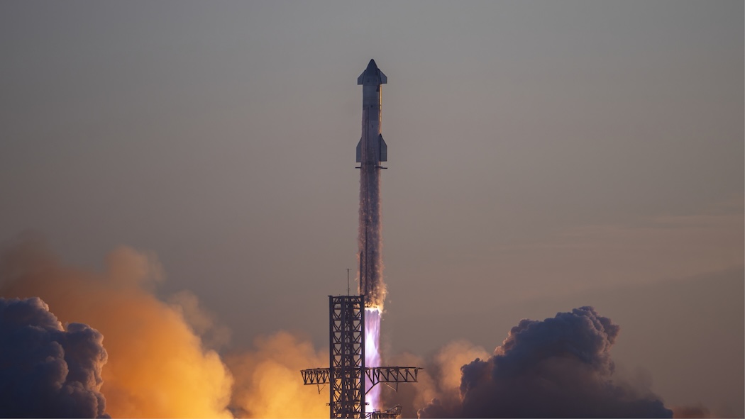 スターシップの発射実験（写真：スペースX登録届出書より）
