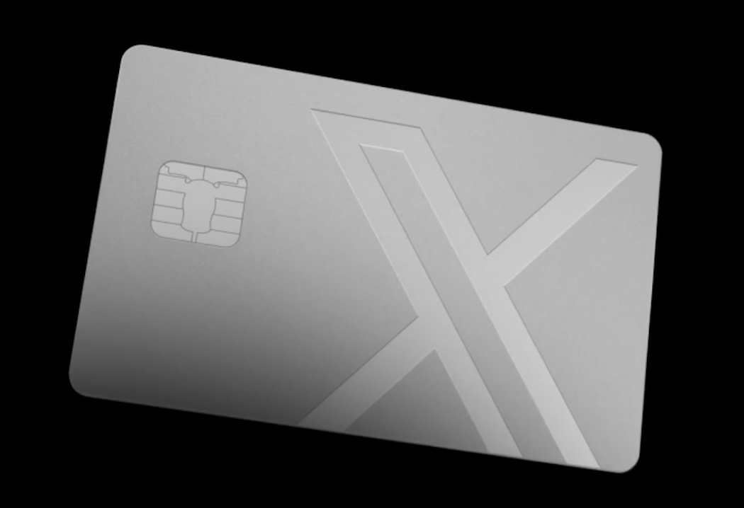 Visaが使える世界中のATMで手数料無料で引き出し可能なXカード。（写真：Xマネー公式Xアカウントへの投稿動画より）