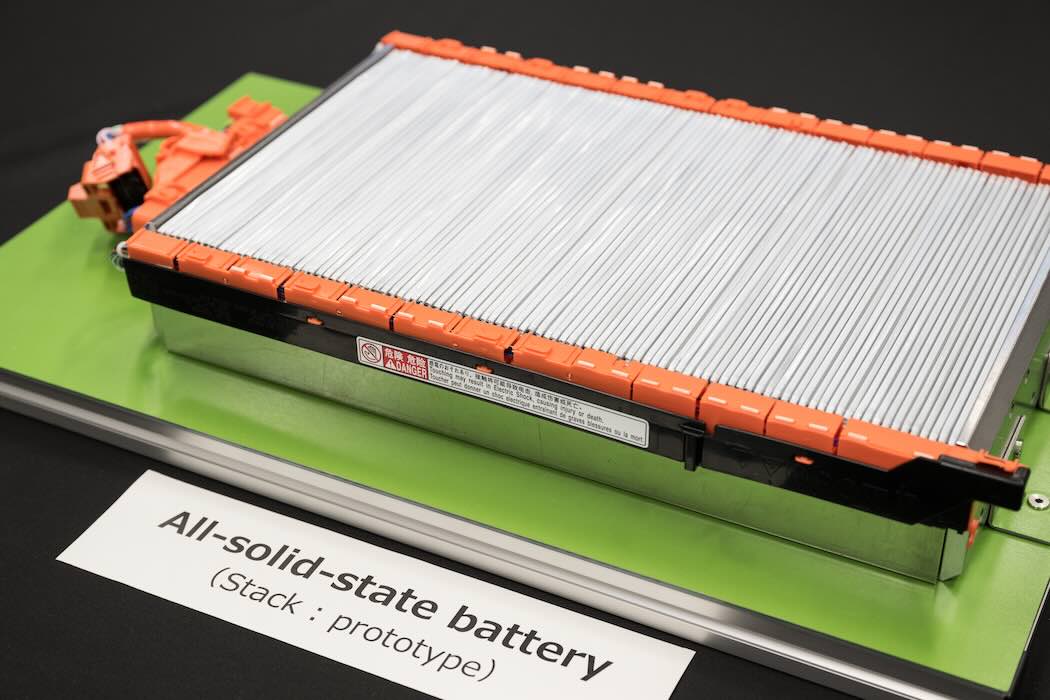トヨタと出光が量産技術開発を発表した全固体電池
