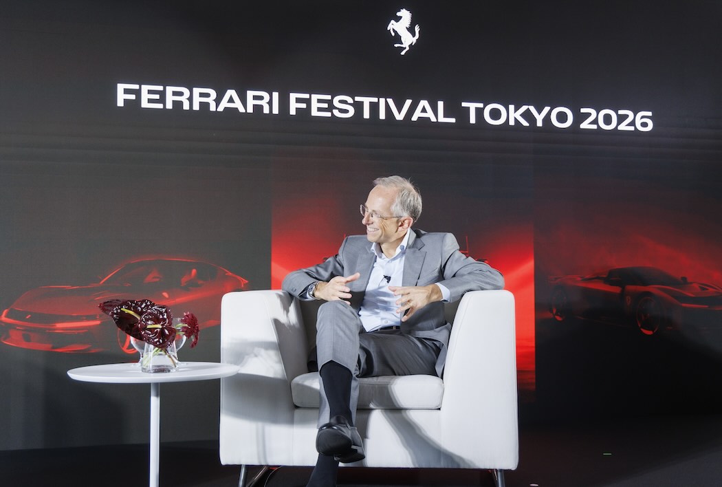 フェラーリのベネデット・ヴィーニャCEOも来日
