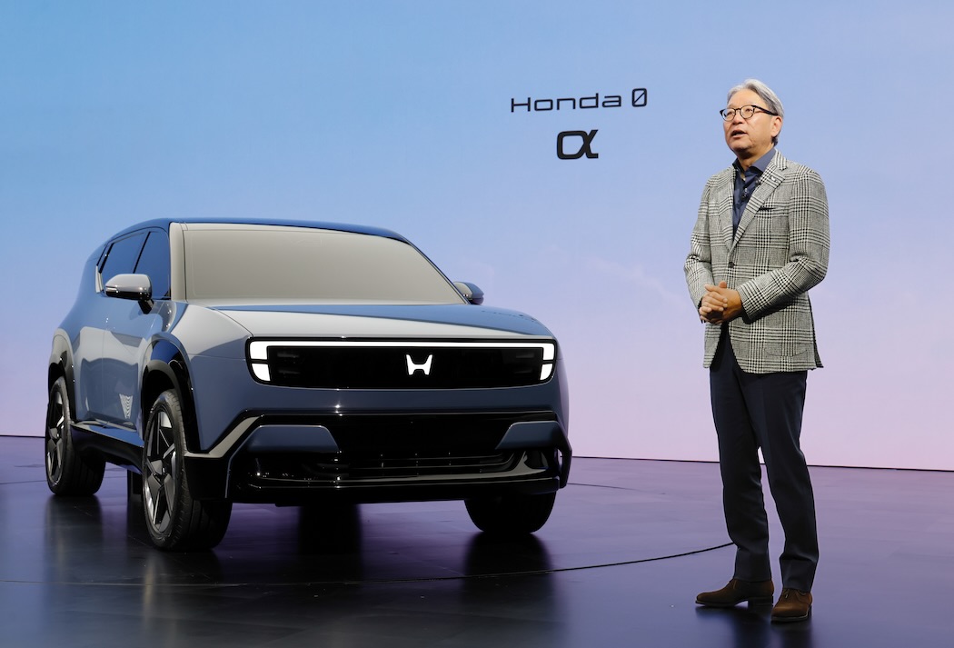 2025年10月のジャパンモビリティショーで初公開されたホンダのSUV「0 α（ゼロ アルファ）」