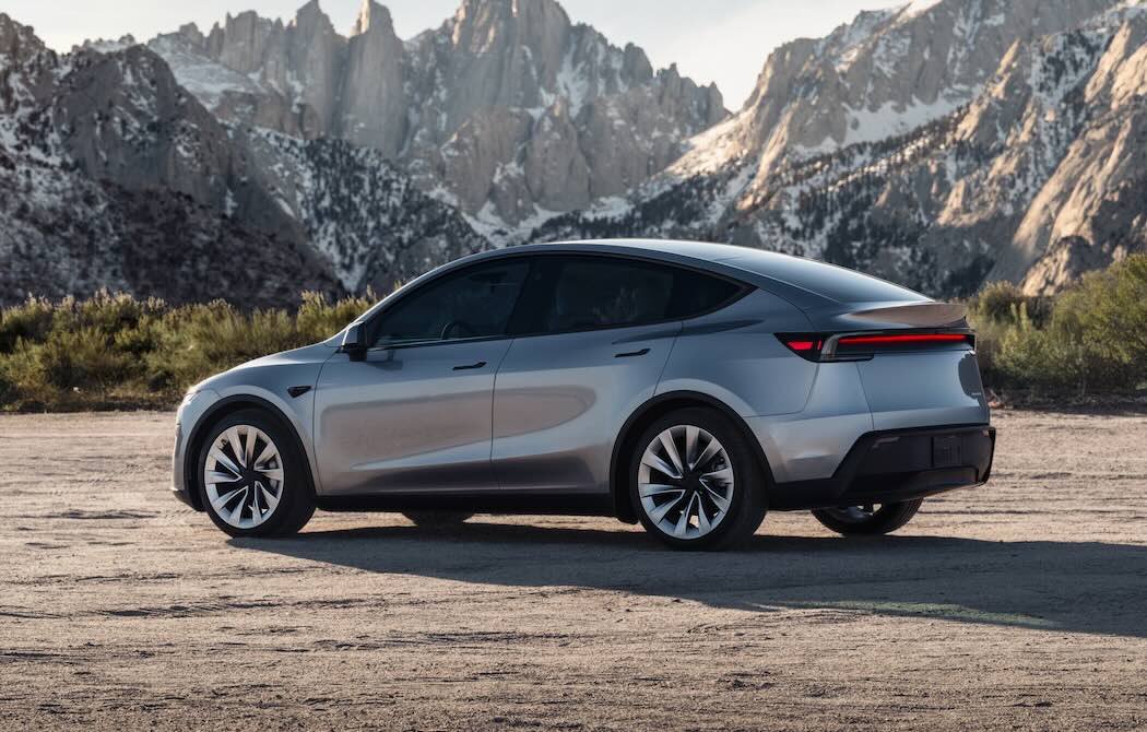 提供元：Tesla, Inc. 